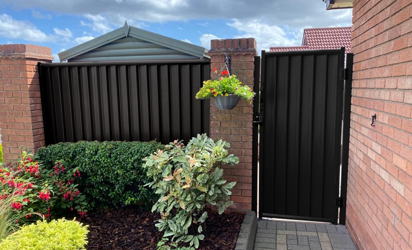 Black-Plain-Ped-Gate-ColourFence (1)