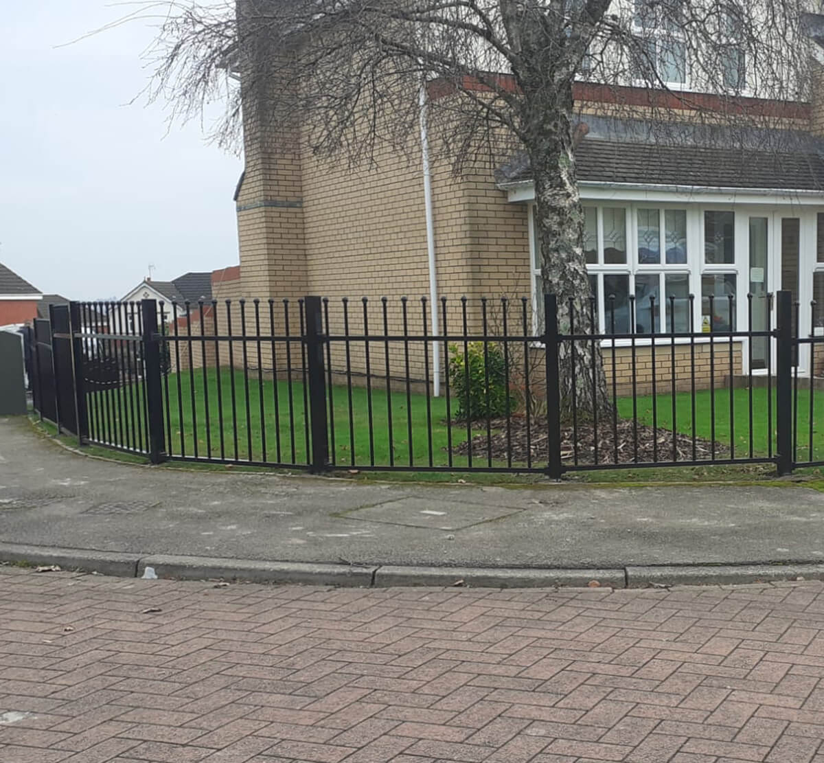 Blue Metal Garden Railing with Ball Tops | ColourFence