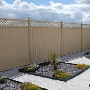 ColourFence Traditional Cream Trellis 1