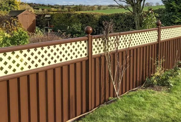 brown fence top trellis