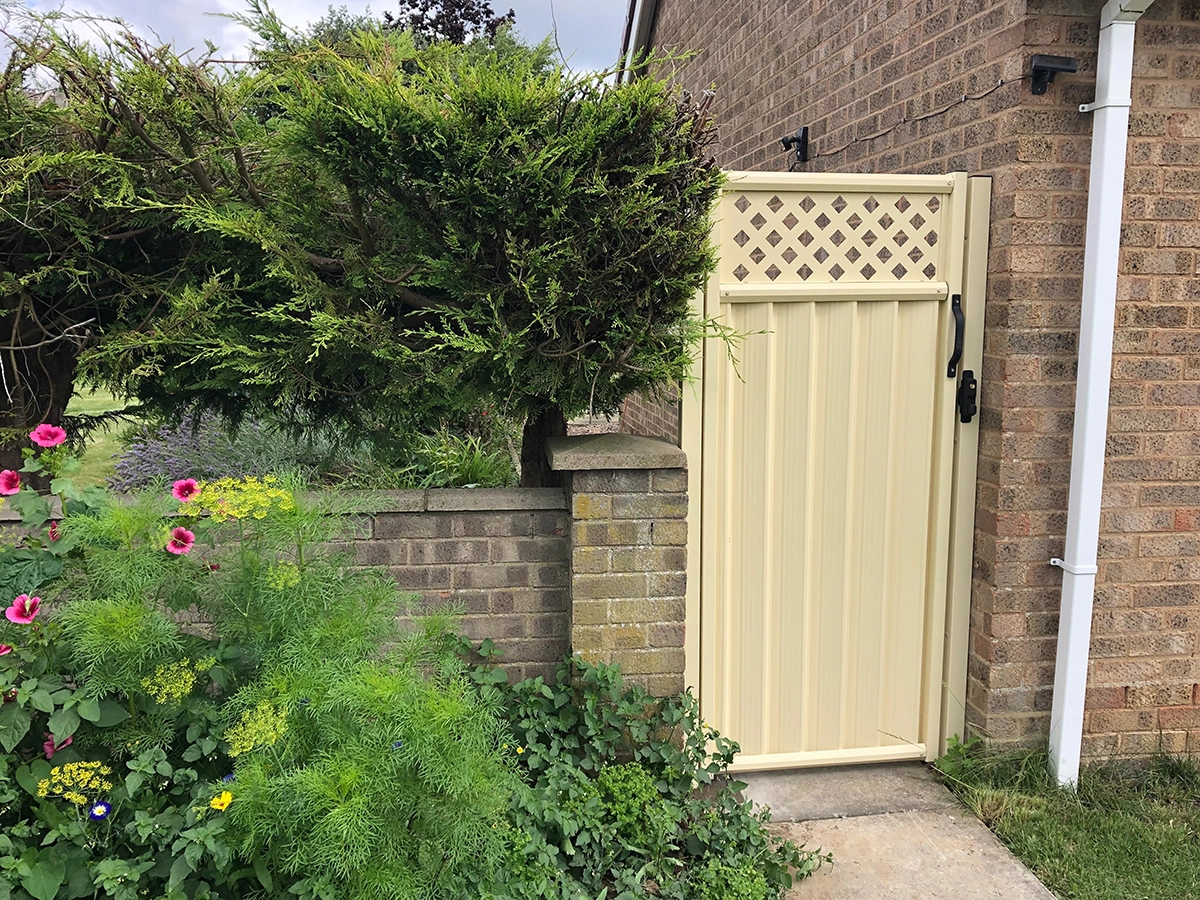 How to Install Fencing for Your Garden