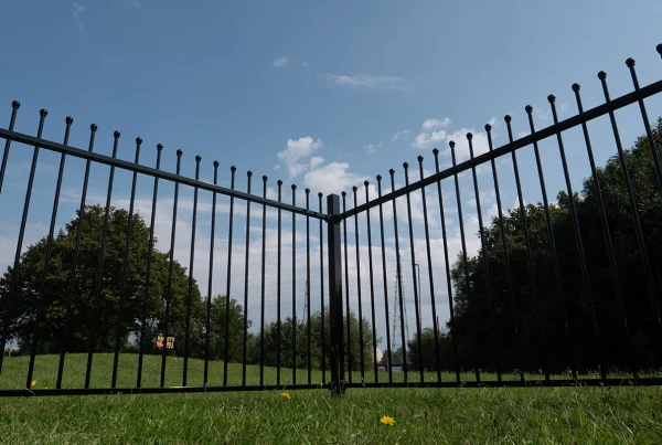 Steel Railings vs Aluminium Railings